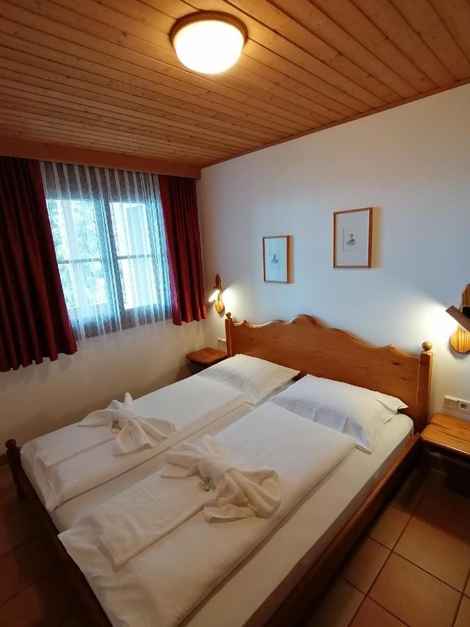 Gerlitzen Ferienappartement Paul Im Ski- Und Wandergebiet, Kanzelhoehe, Ossiacher See Deutschberg エクステリア 写真