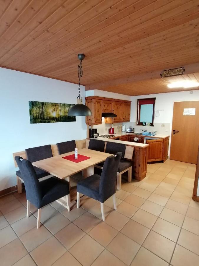 Gerlitzen Ferienappartement Paul Im Ski- Und Wandergebiet, Kanzelhoehe, Ossiacher See Deutschberg エクステリア 写真