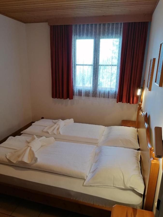 Gerlitzen Ferienappartement Paul Im Ski- Und Wandergebiet, Kanzelhoehe, Ossiacher See Deutschberg エクステリア 写真